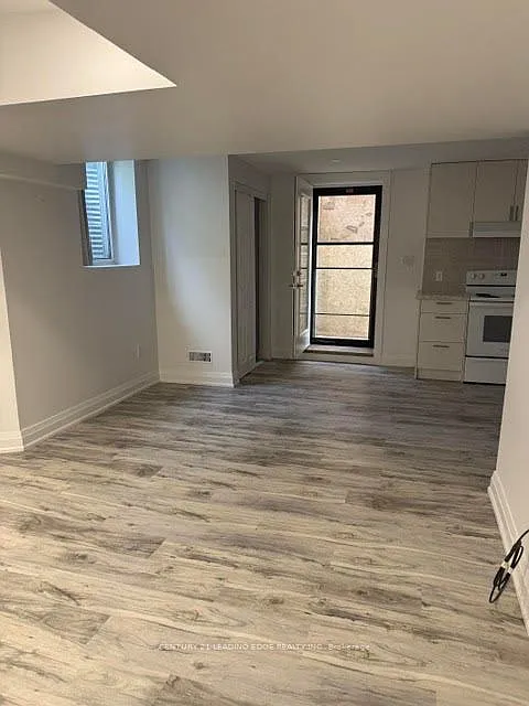 1 bed, $1,400 — Photo 3
