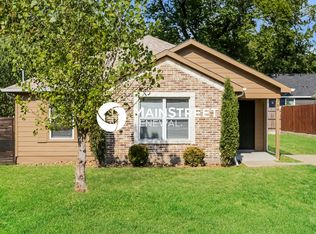 706 Lloyd St, Wilmer, TX 75172