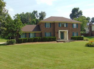 7701 Nottoway Cir, Louisville, KY 40214