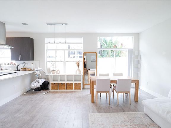 5th image of 3600 Tuscany Dr
