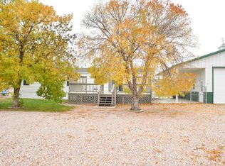 230 Linnell St, Pierre, SD 57501