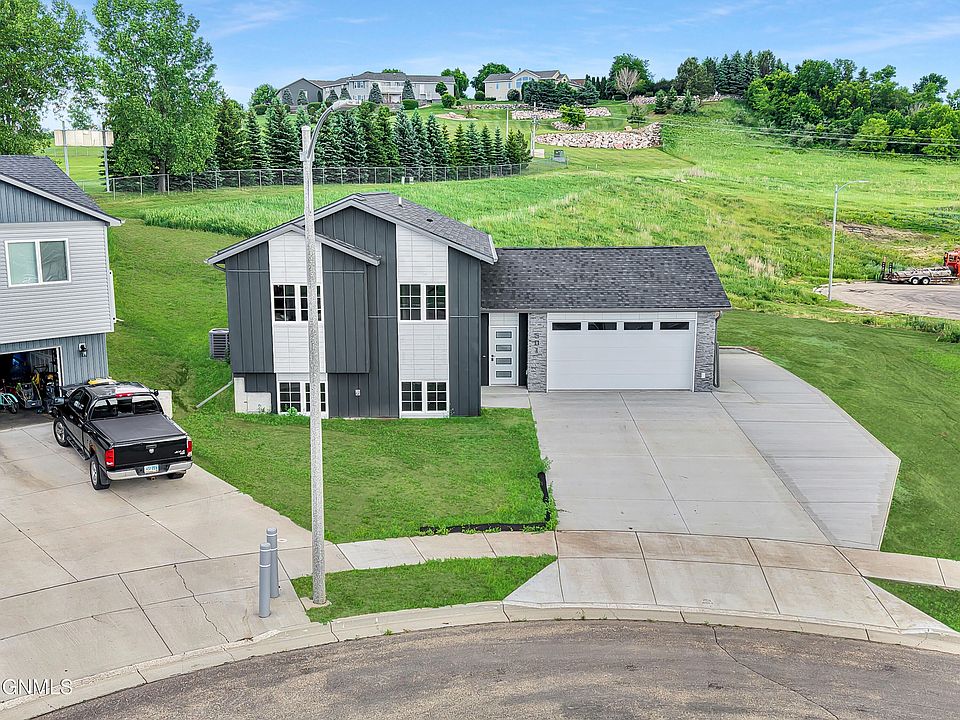 1st image of 501 Lena Ct SE