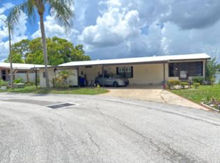 718 Lake Larch Dr, Lakeland, FL 33805