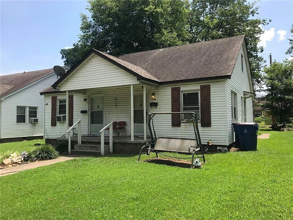 2nd image of 2910 Alabama Ave