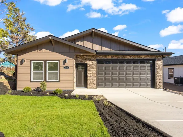 137 SE 16th St, Madras, OR 97741