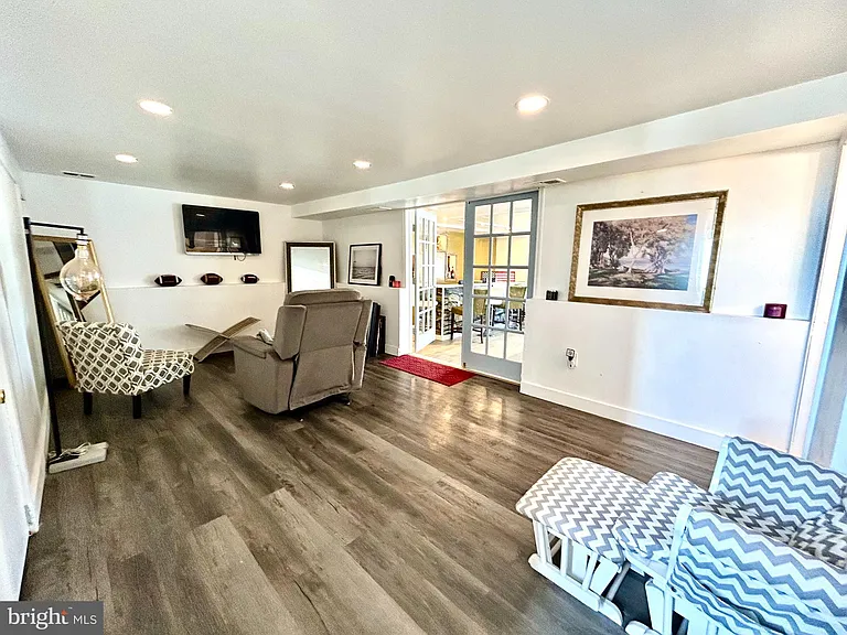 610 Ogden Dr — Photo 21