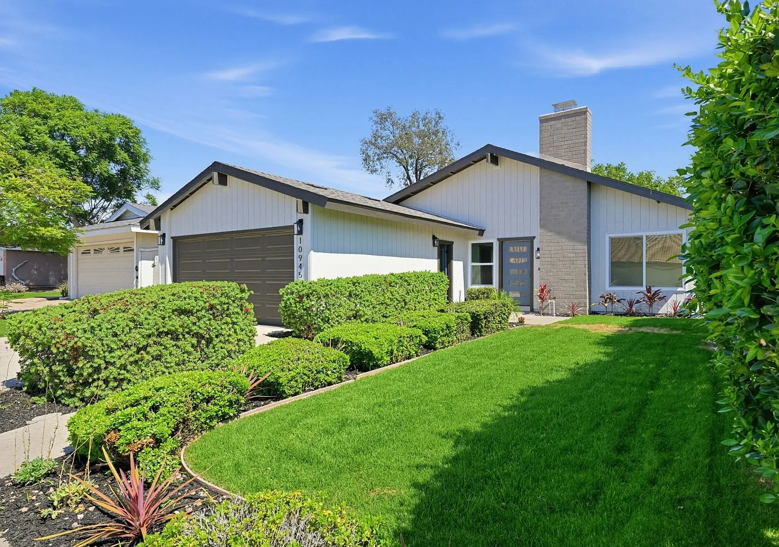 Charming 3BR House in Mira Mesa — Photo 2