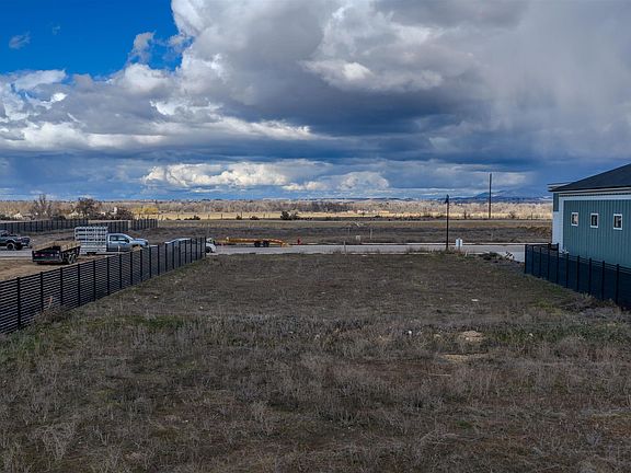 4th image of 7495 W Lookout View St