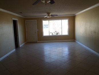 4th image of 574 Airshire Ct