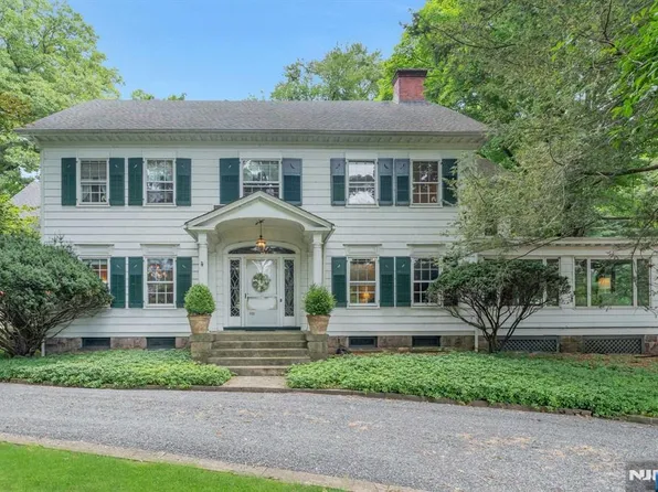 232 County Rd, Demarest, NJ 07627