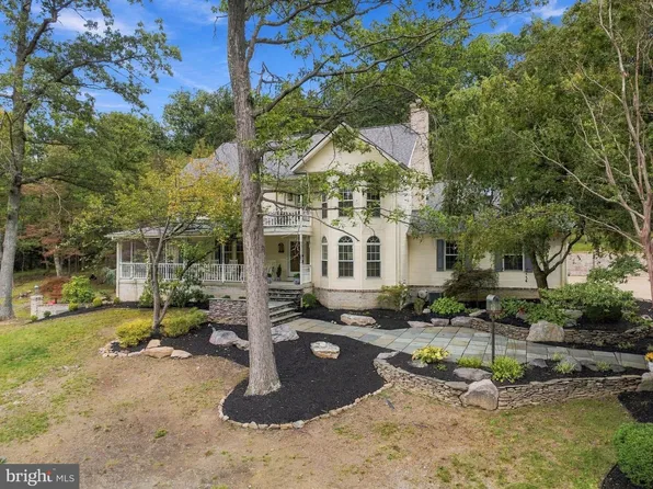 9153 Crystal Falls Dr, Boonsboro, MD 21713