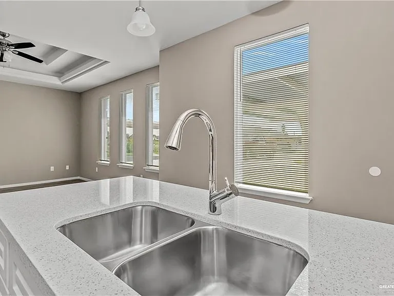 1401 Beverly Ave #3 — Photo 4