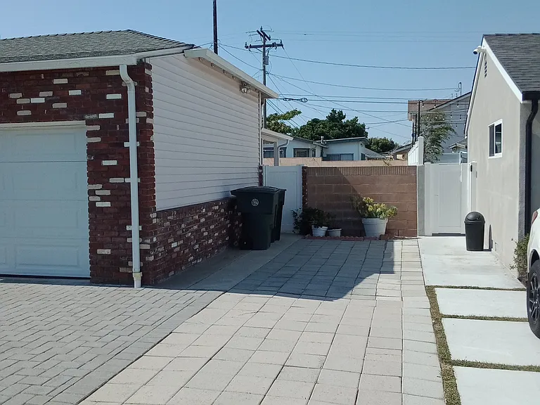 1731 W 234th St #2/2 — Photo 14