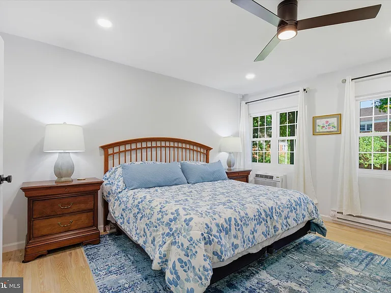 3454 Martha Custis Dr — Photo 19