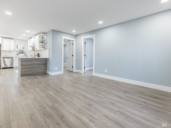 5th image of 7821 S G St