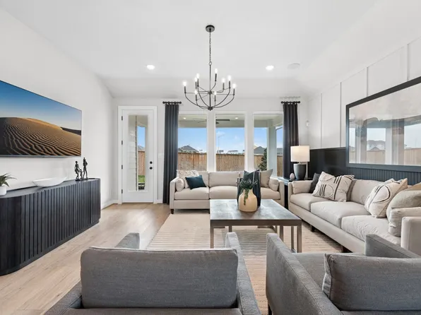 6029 Edna Point Plan, Mayfair