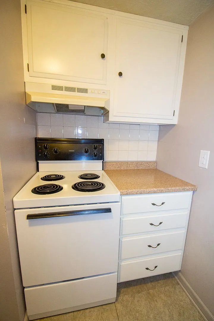 8-Plex (#9-16) — Photo 3