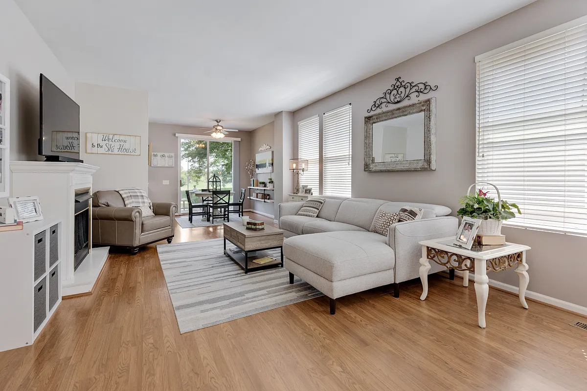 2 bed, 1.5 bath, 1130 sqft, $2,400 — Photo 4