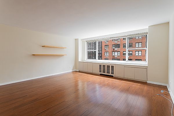1st image of 139 E 33rd St APT 6D