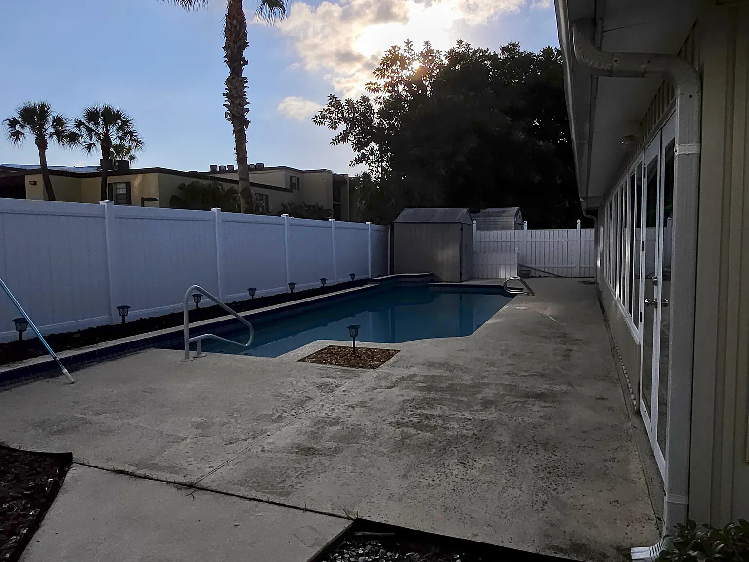 3 bed, 1942 sqft, $4,290 — Photo 4