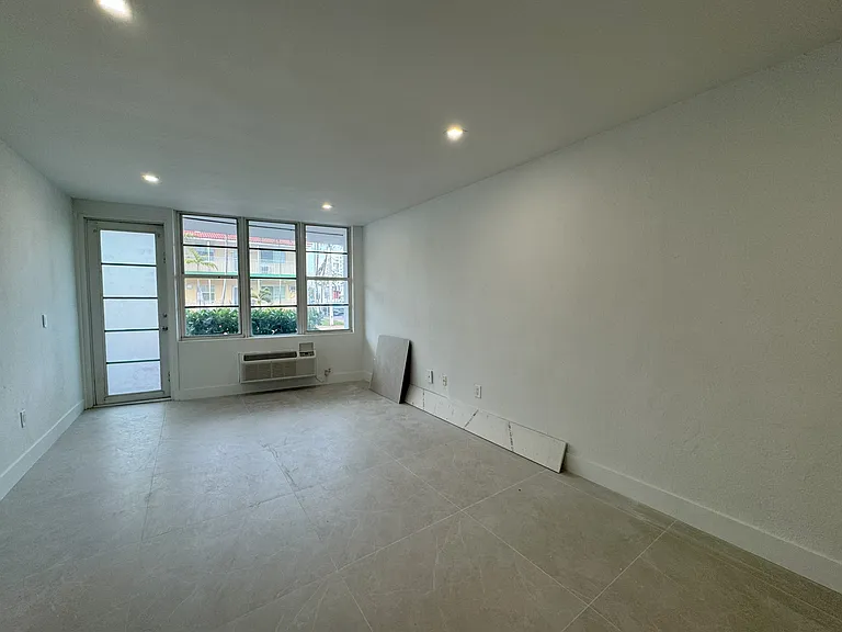 300 74th St #2 — Photo 5