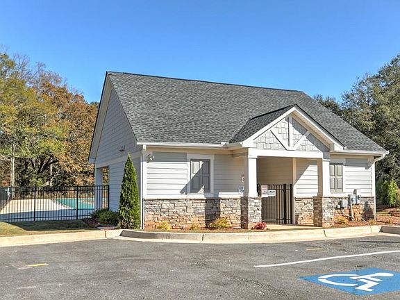 3rd image of 912 Stone Creek Ct