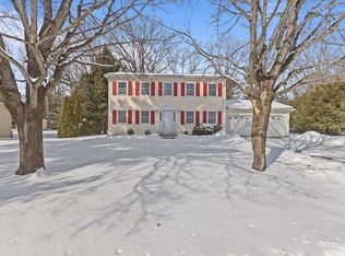 327 Justin Morgan Dr, Colchester, VT 05446