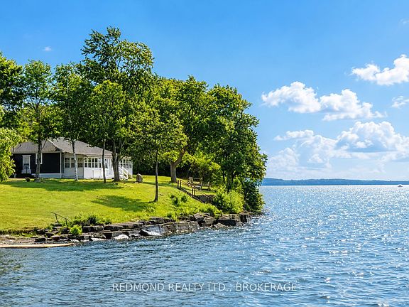 3rd image of 1686 Howe Island Dr