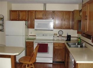 1065 Berkshire Ave, Springfield, MA 01151