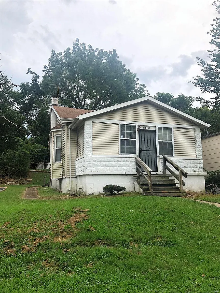 5638 Hamilton Ave photo 1