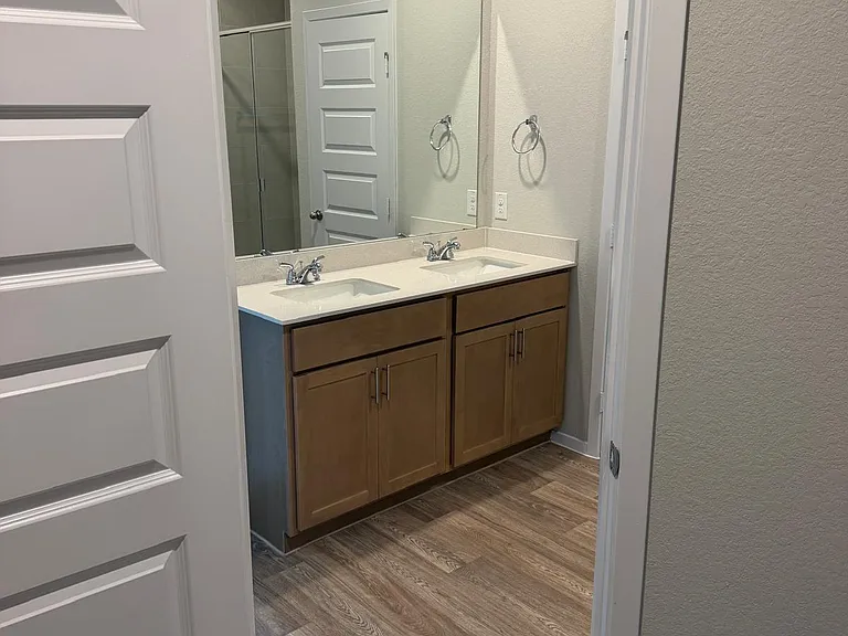 2701 Towy Rd — Photo 18