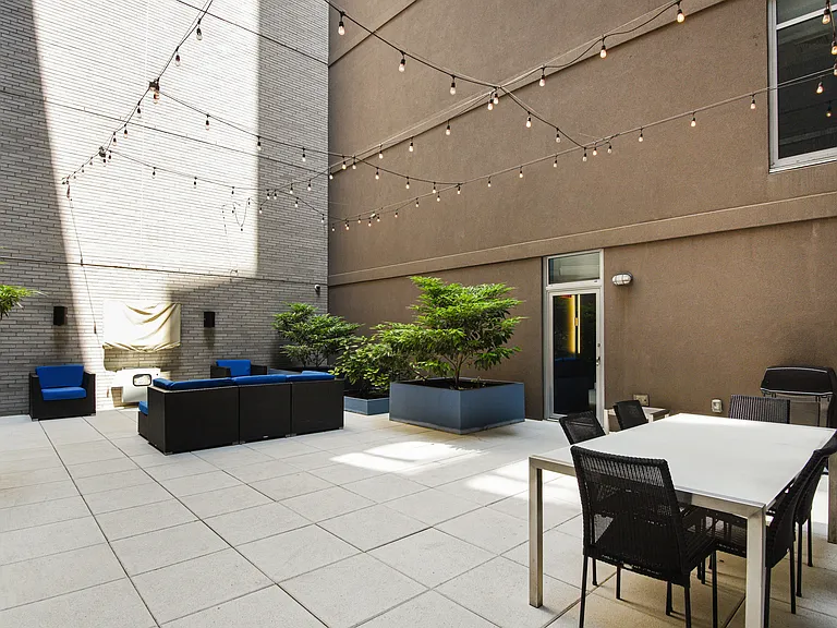 21 E 1st St #301 — Photo 11