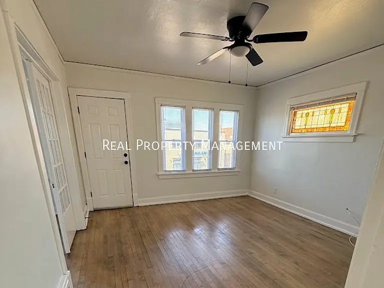 7025 W National Ave — Photo 4