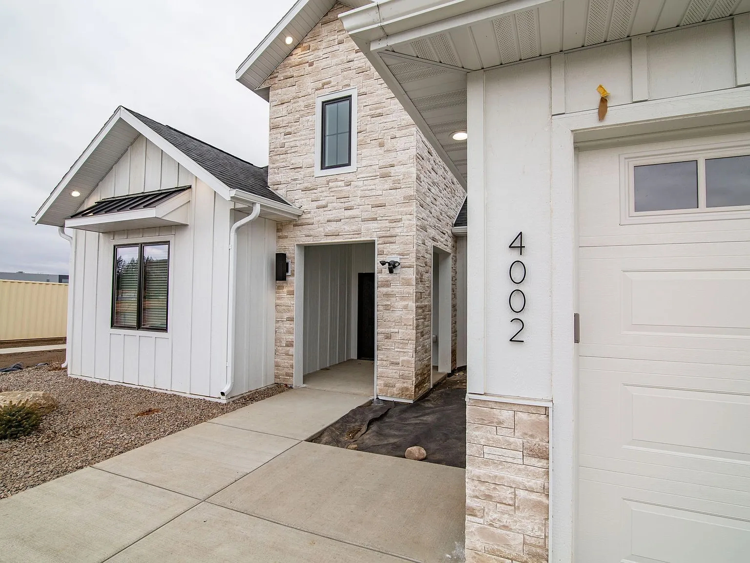 Legacy Homes at Coulee Ridge — Photo 1