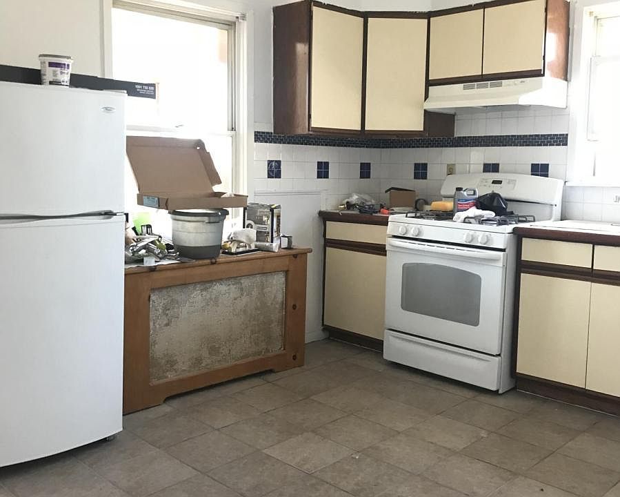 1st image of 251 Sommerville Pl