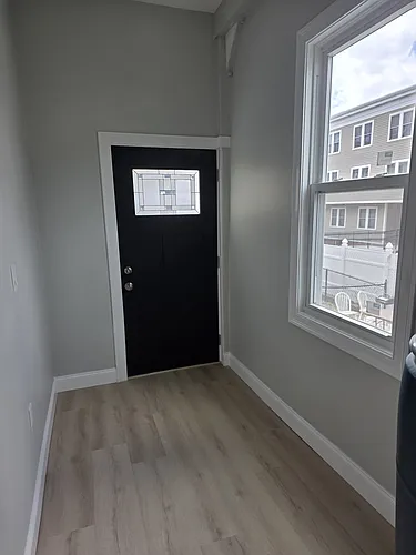 56 Pinckney St Photo 1