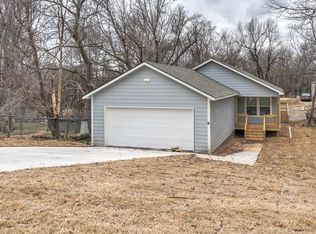 808 N Franklin Ave W, Sand Springs, OK 74063