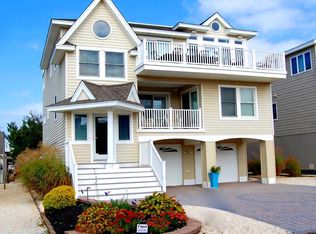 17 N 7th St, Surf City, NJ 08008