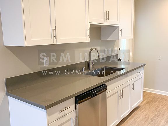 4th image of 3053 Madison Ave