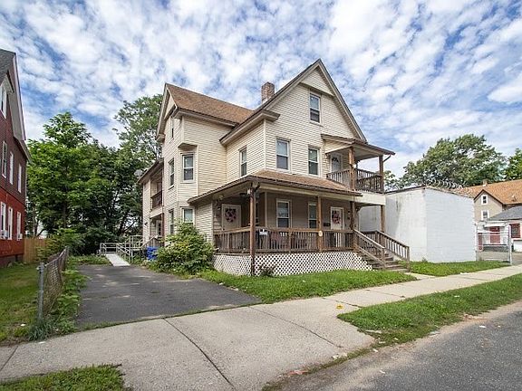 2nd image of 44-46 Dawes St