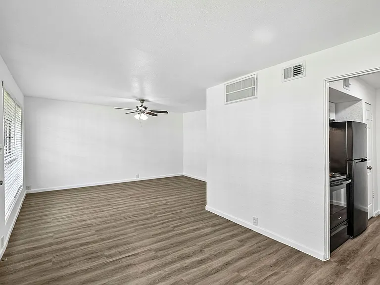 Nueva Vida Apartments — Photo 9
