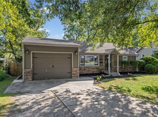 5701 W 53rd St, Mission, KS 66202