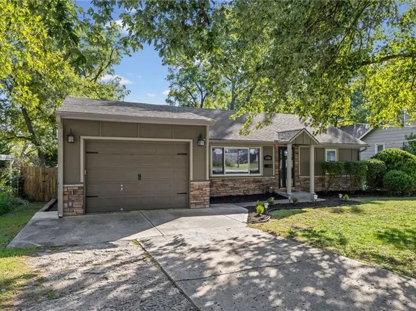 5701 W 53rd St, Mission, KS 66202