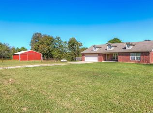 9756 Jessie Ln, Okmulgee, OK 74447