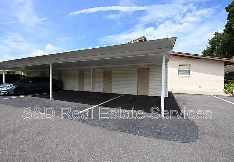 2025 Sylvester Rd #P3 — Photo 2