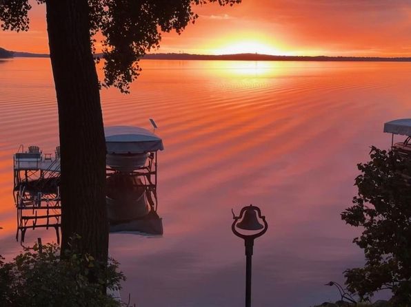 1834 Camelot Drive, Madison, WI 53705