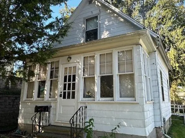 916 Stoughton Avenue, Stoughton, WI 53589