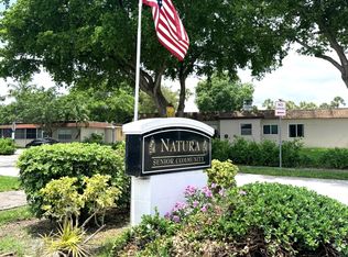 550 SW Natura Ave, Deerfield Beach, FL 33441