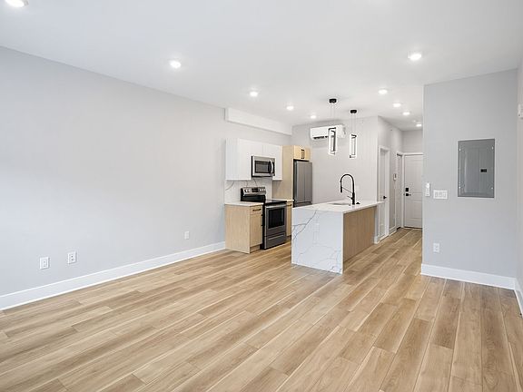 4th image of 3918-3930 Haverford Ave #3918-05