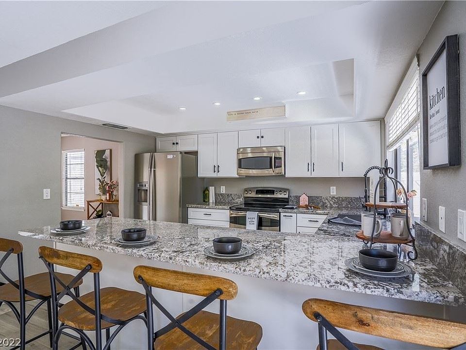 1st image of 2532 Whippoorwill Ln